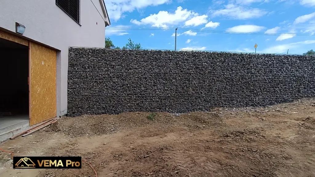 Montáž gabiónov Šahy